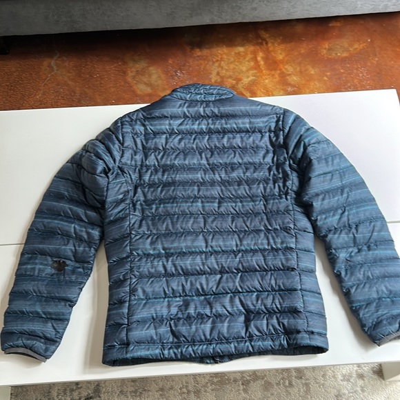 Patagonia Men’s Down Sweater - Picture 2 of 3
